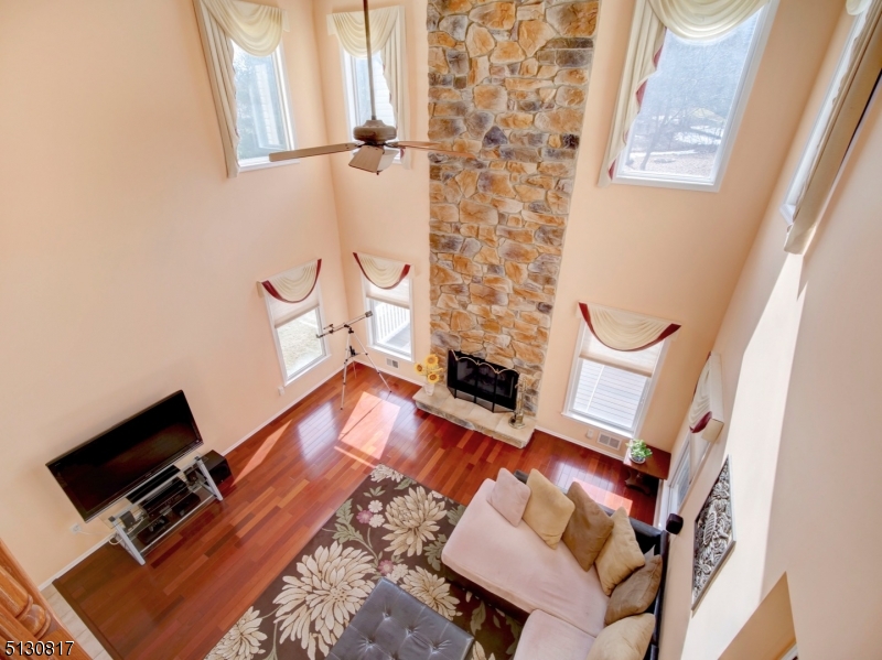 HIUNTERS RIDGE - Residential