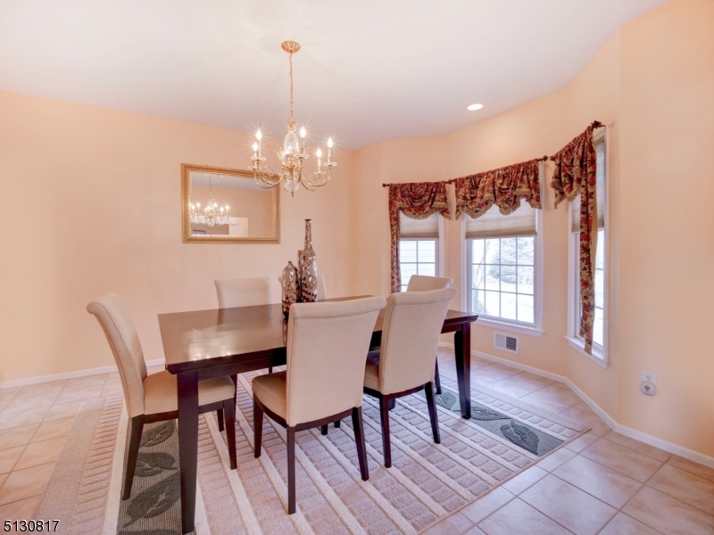 HIUNTERS RIDGE - Residential