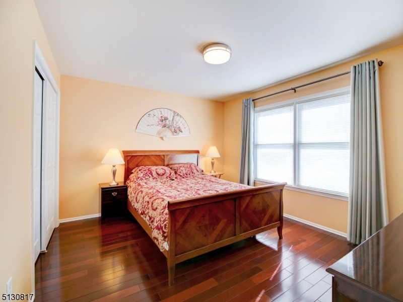 HIUNTERS RIDGE - Residential