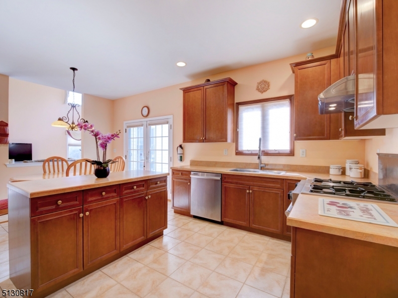 HIUNTERS RIDGE - Residential