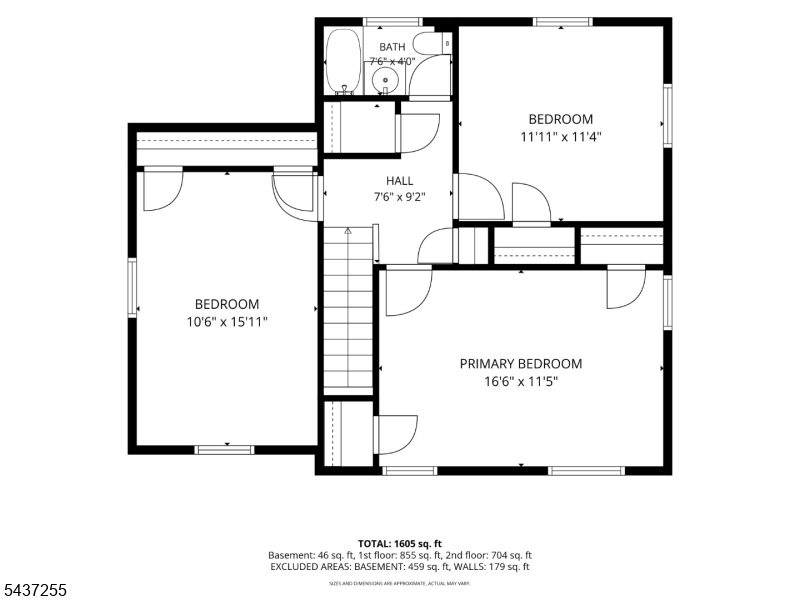 Main image without alt text