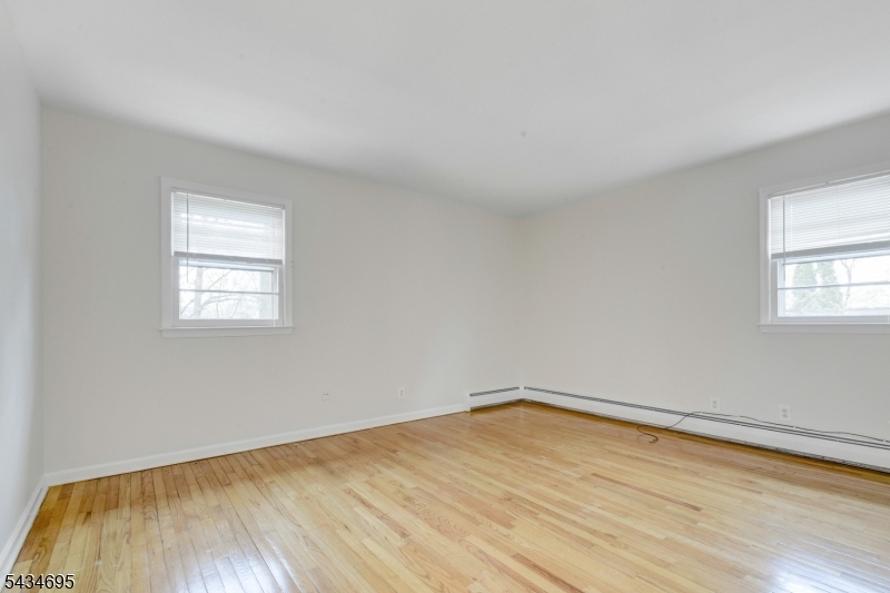 in town - Residential Lease