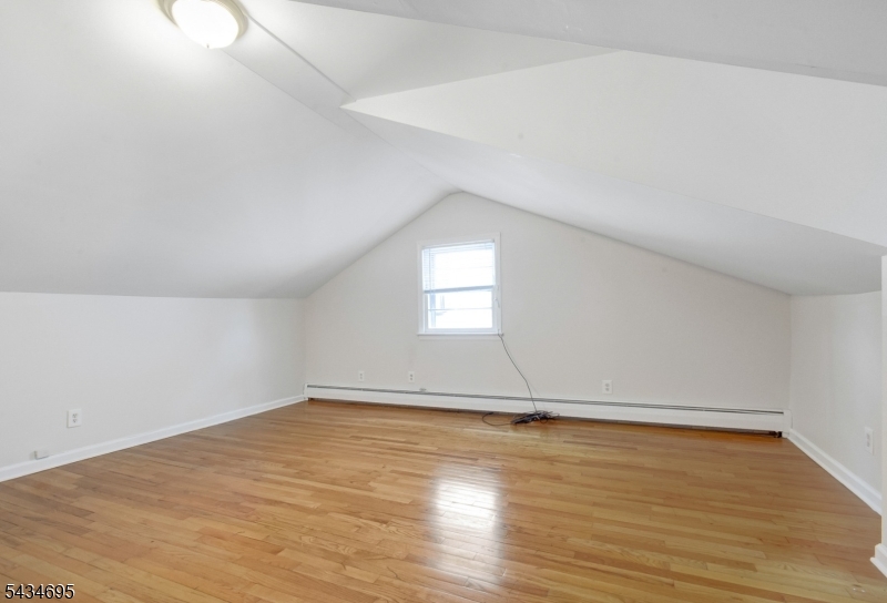 in town - Residential Lease
