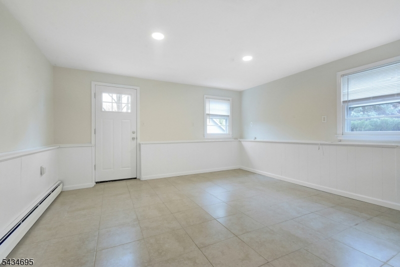 in town - Residential Lease
