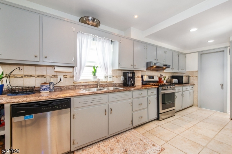 Silver Lake - Residential