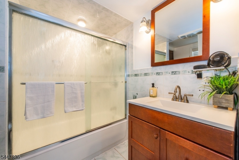 Silver Lake - Residential