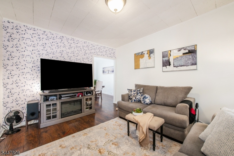 Silver Lake - Residential