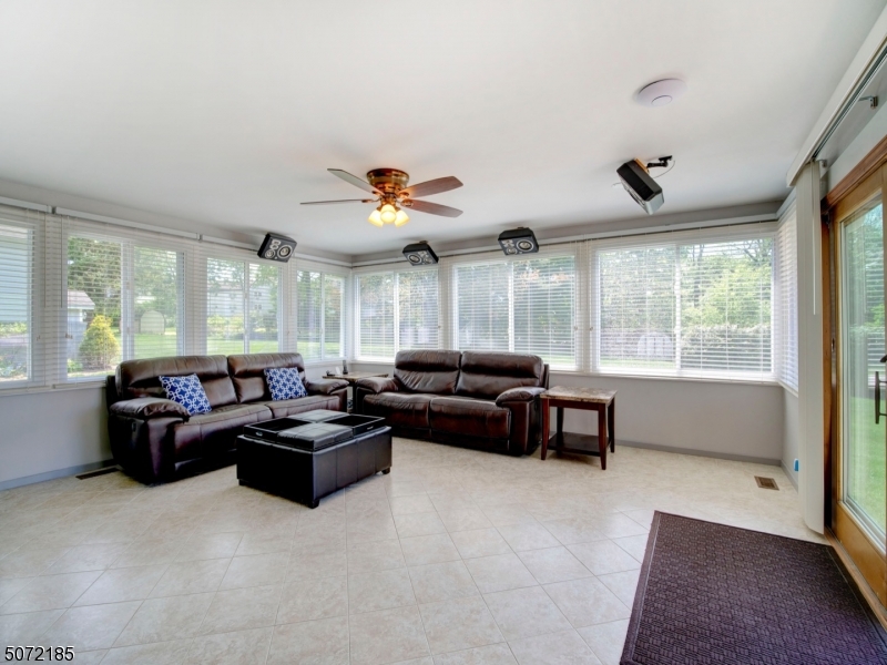HEDDEN PARK - Residential