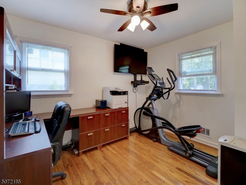 HEDDEN PARK - Residential