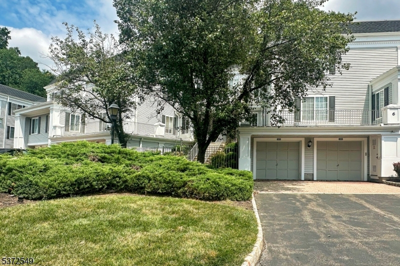 Sutton Woods - Residential