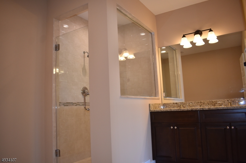 Clove Hill Manor - Residential