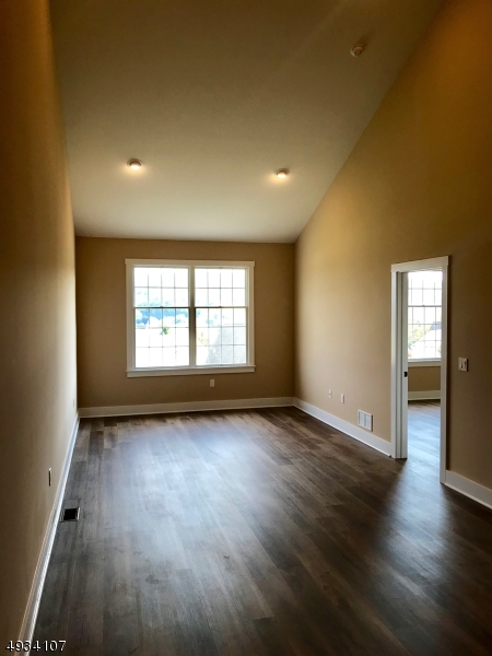 Clove Hill Manor - Residential