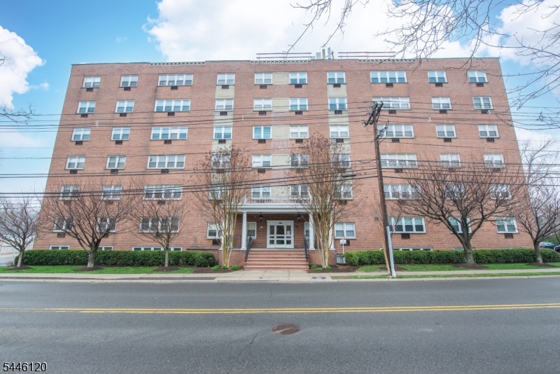 Enjoy the best of Maplewood and South Orange in this sunny updated first floor 1-bedroom, 1-bath apartment with pool, fitness center andpatio, close to shops, eateries and direct train to NYC! Enter through the spacious foyer, hang up your coat on the convenient coat hooks, and continue past the guest closet and the large alcove that could be an office, library or additional storage space. Down the hall you'll find the sun-drenched open-concept living room/dining room with high ceilings and a new picture window with privacy blinds. Across from the living room/dining room is theupdated eat-in kitchen with refrigerator, gas oven and dishwasher, plenty of cabinets and a breakfast bar. The generous bedroom has lots of windowswith vertical blinds. There's also a full bath with a a combined tub/shower and built-in storage. Got more stuff? No problem - this unit, which has beenfreshly painted and tiled, has a total of 3 closets! Parking for 1 car and plenty of visitor parking. Laundry right across the hall. Heat and hot waterincluded. This unit is truly move-in ready!