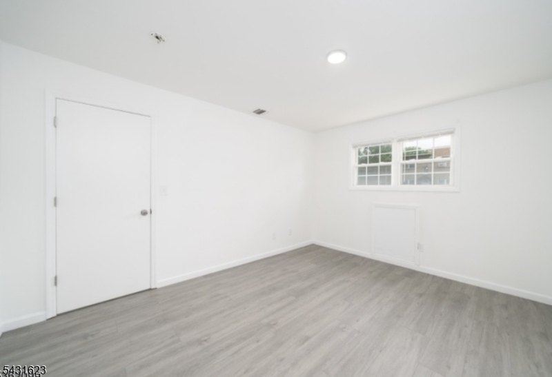 Mill Point - Residential Lease