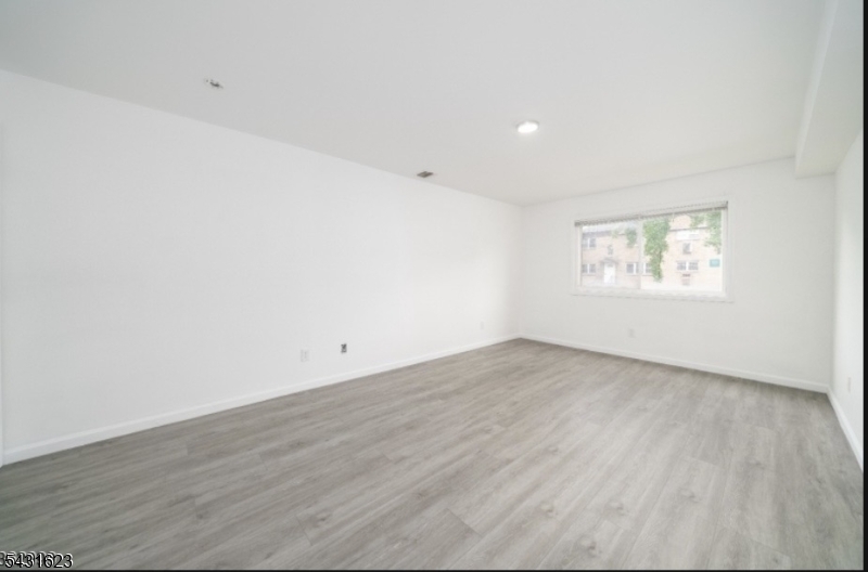 Mill Point - Residential Lease