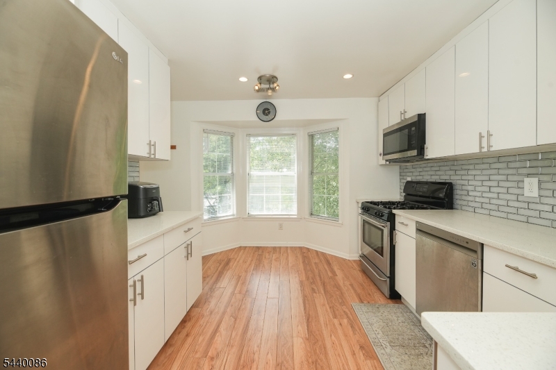 Colonnade Pointe - Residential