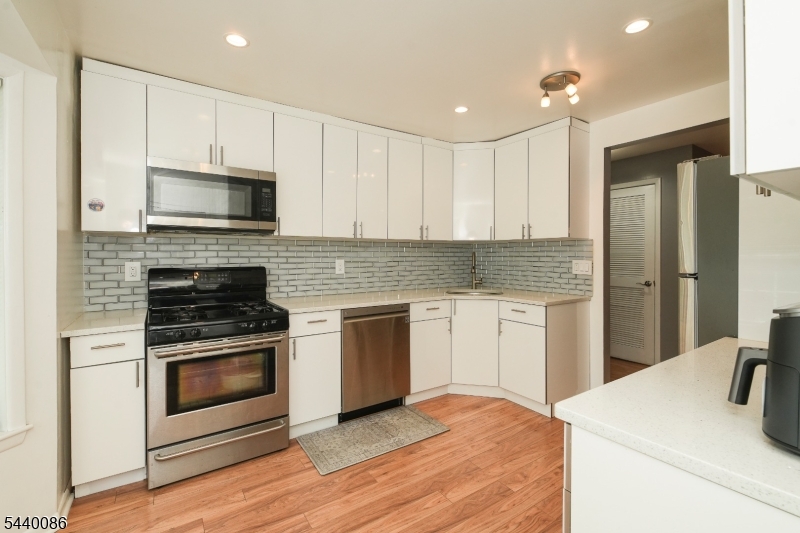 Colonnade Pointe - Residential