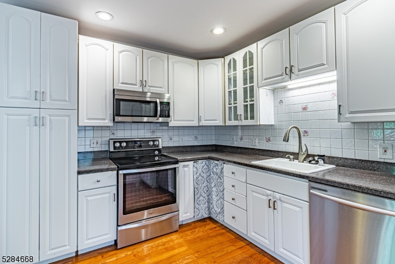 Cedar Lake - Residential Lease