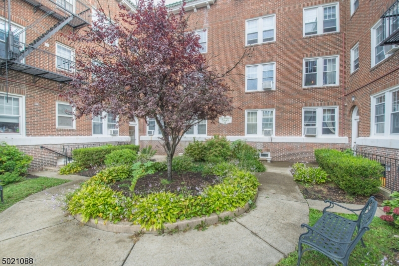 Two bedroom one bath condo in the heart of Morristown only two blocks from train station. The unit is on the top floor and features tall 9' ceilings, beautiful hardwood floors in main living areas, and large windows offering ample natural light. The foyer leads has a large closet and leads straight to the living room. The formal dining room is off to the left and then through to the kitchen. The unit has two nicely sized bedrooms and one full bathroom. Washer and dryer could be added to unit. Maintenance includes basic cable, internet, heat, inside/outside maintenance, snow removal, water, sewer & trash. Great location just two blocks from train station, as well as close to Morristown's great restaurants and shops. Come check it out!