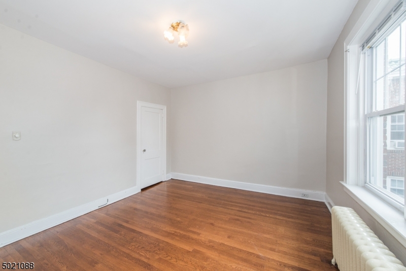 Altamont Court - Residential