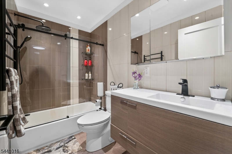Mayfield - Residential Lease