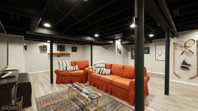Majestic Knolls - Residential