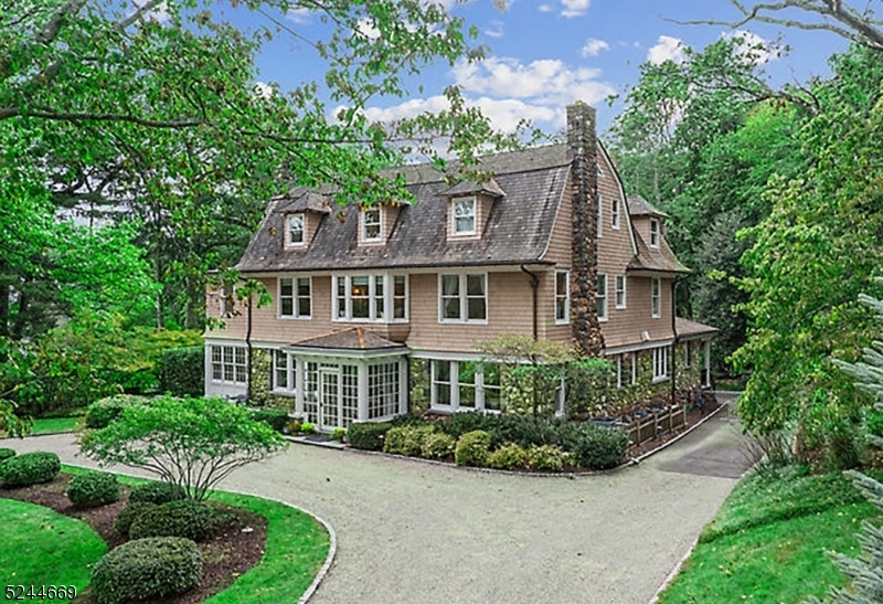 OLD SHORT HILLS - Residential