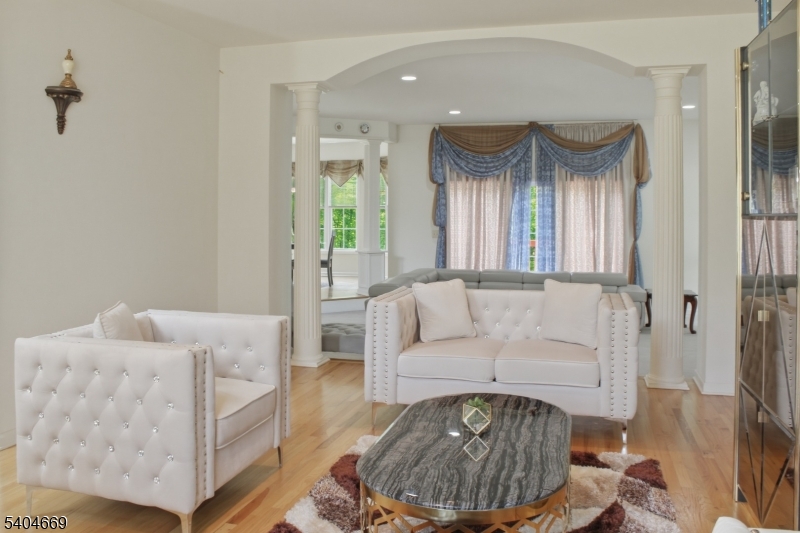 Timberline Manor - Residential