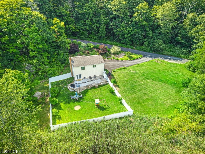 Barry Lakes - Residential