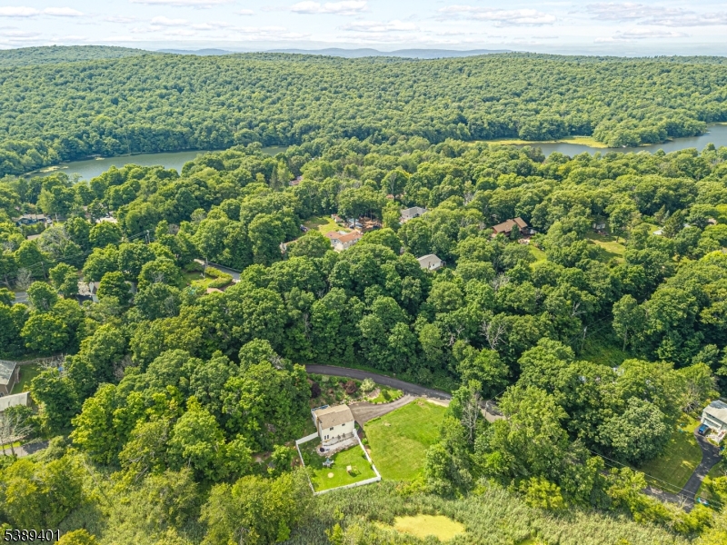 Barry Lakes - Residential