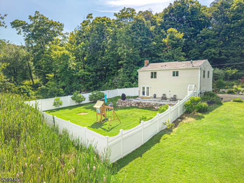 Barry Lakes - Residential