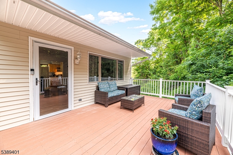Barry Lakes - Residential