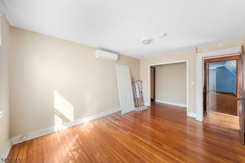 North Elizabeth - Residential Income