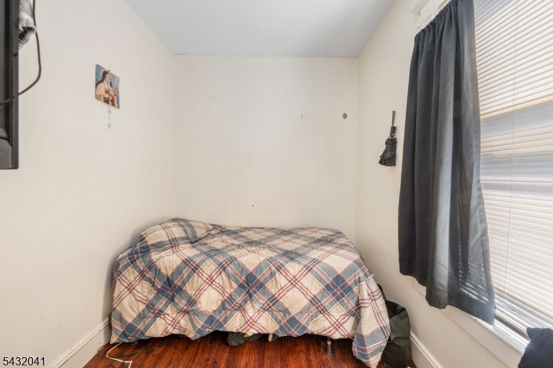 North Elizabeth - Residential Income