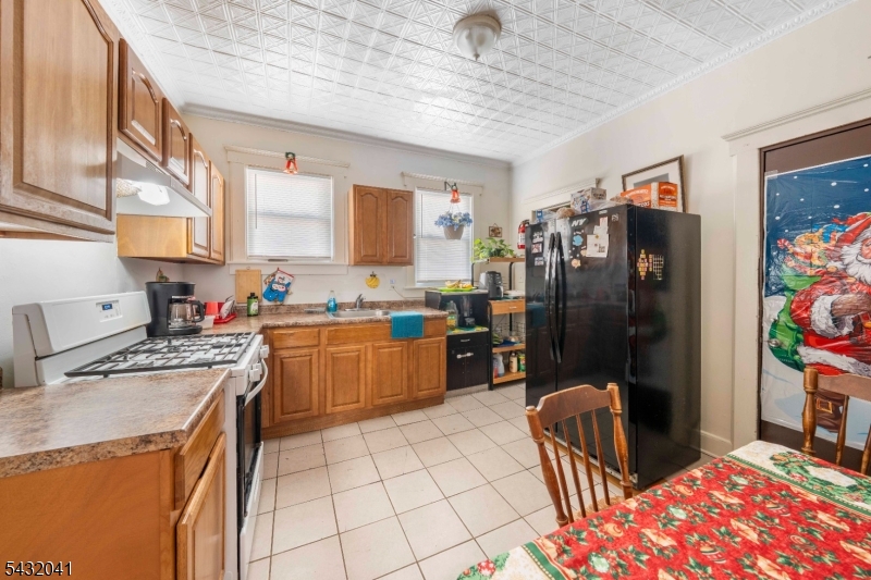 North Elizabeth - Residential Income