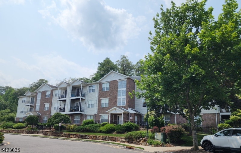 ROCK CREEK CROSSING - Residential