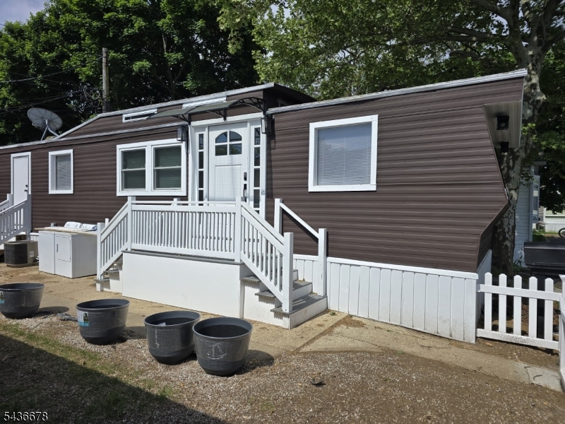 Brookside Mobile Estates - Residential