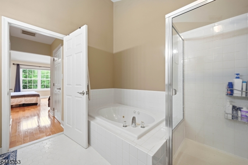 Hamilton Woods - Residential