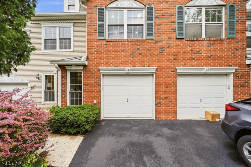 Hamilton Woods - Residential