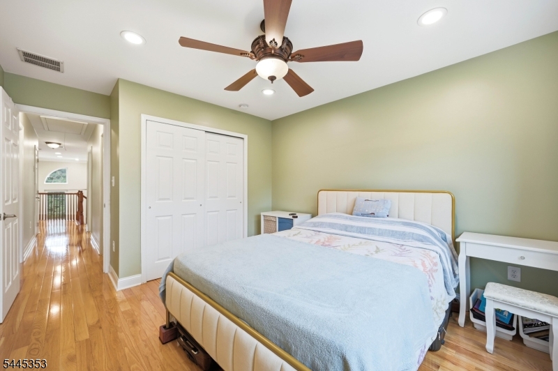 Hamilton Woods - Residential