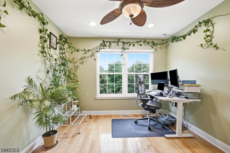 Hamilton Woods - Residential