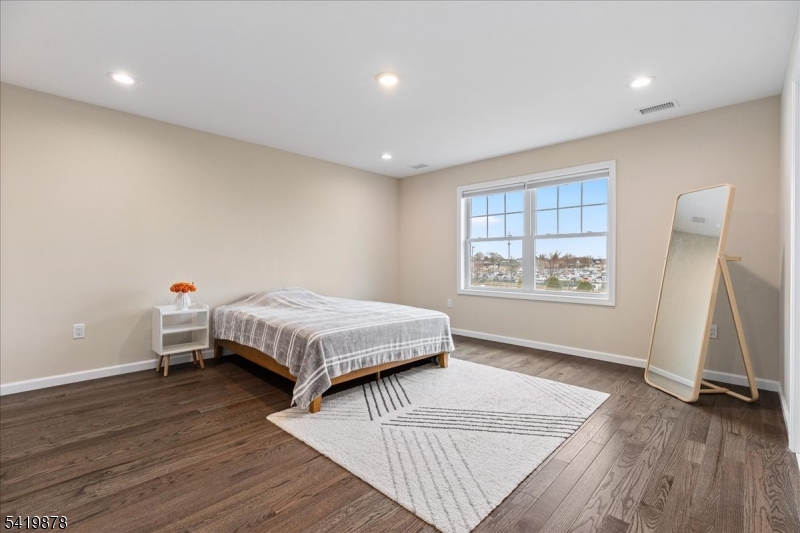 Valerie Villas - Residential