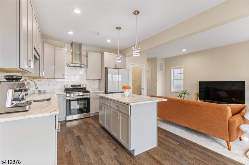 Valerie Villas - Residential