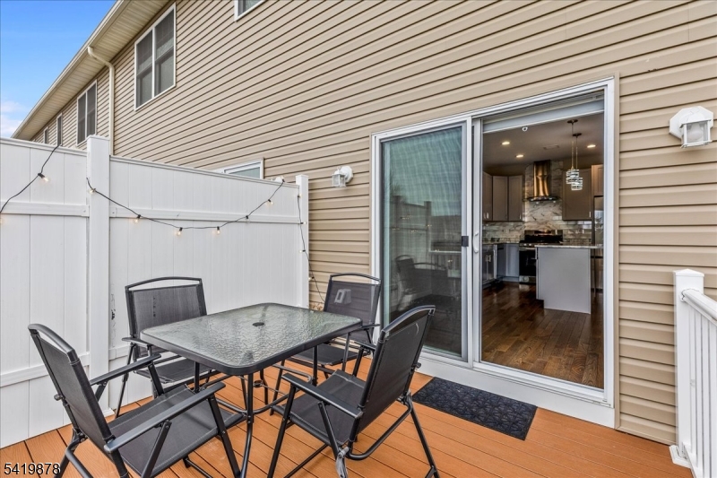 Valerie Villas - Residential