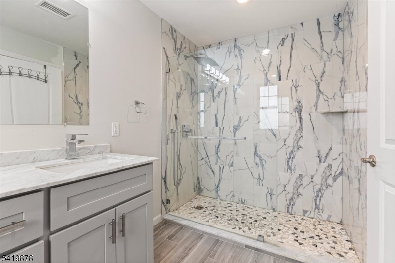 Valerie Villas - Residential