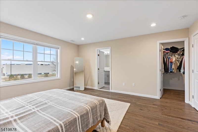 Valerie Villas - Residential