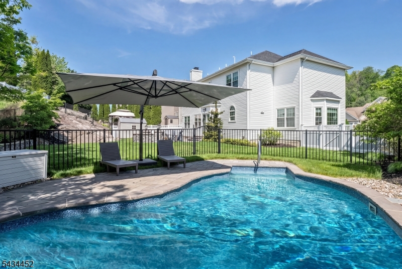 THE PEAKS - Residential