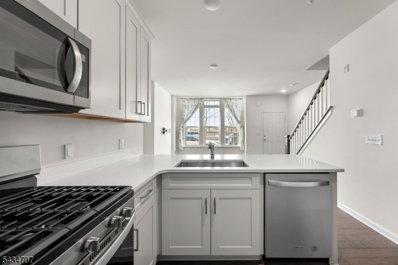 Somerville Station - Residential