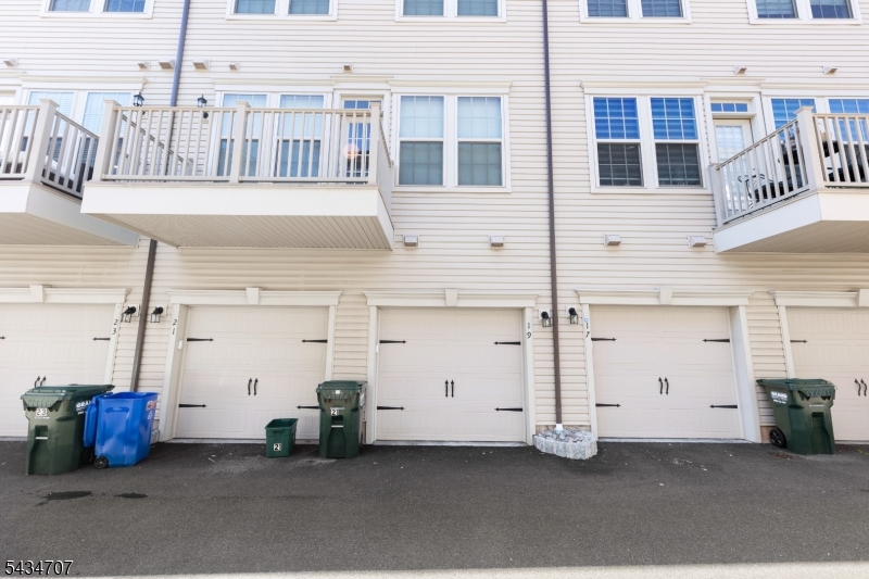 Somerville Station - Residential