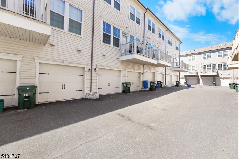 Somerville Station - Residential